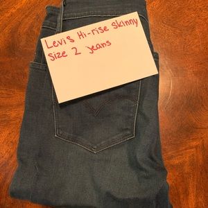 Levi’s Skinny Jeans! Great Condition